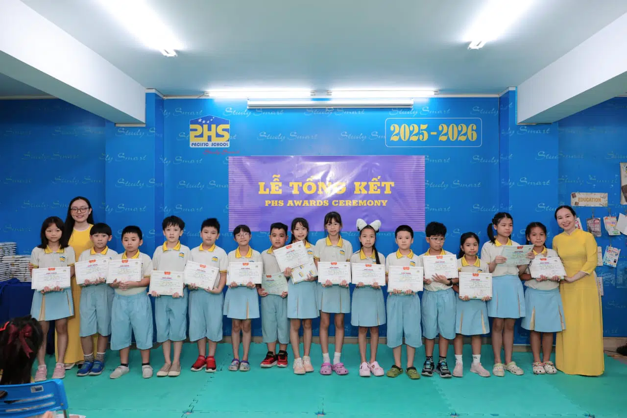 KHI NIỀM VUI NỞ HOA