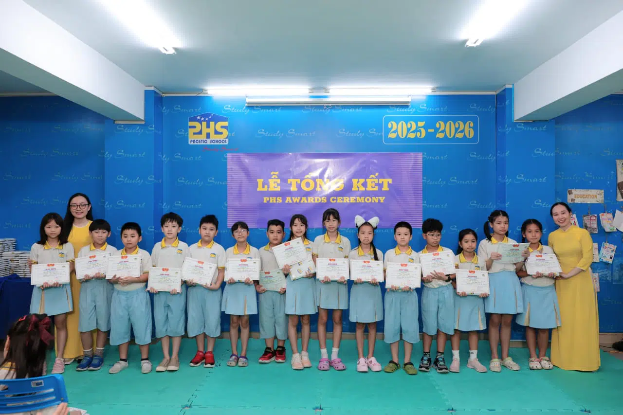 KHI NIỀM VUI NỞ HOA