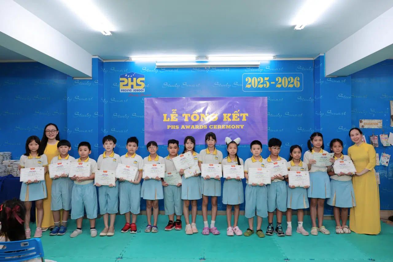 KHI NIỀM VUI NỞ HOA