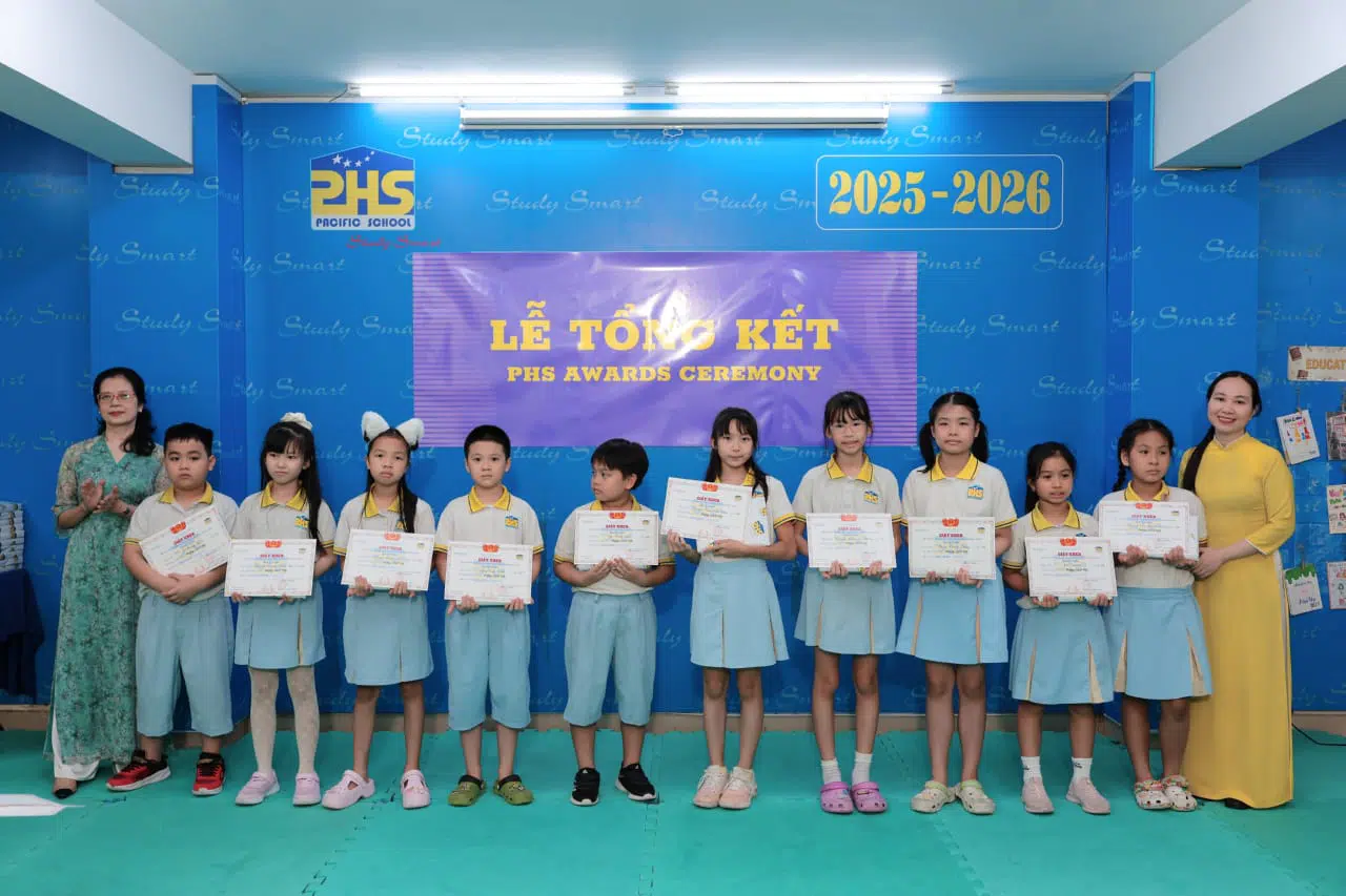 KHI NIỀM VUI NỞ HOA