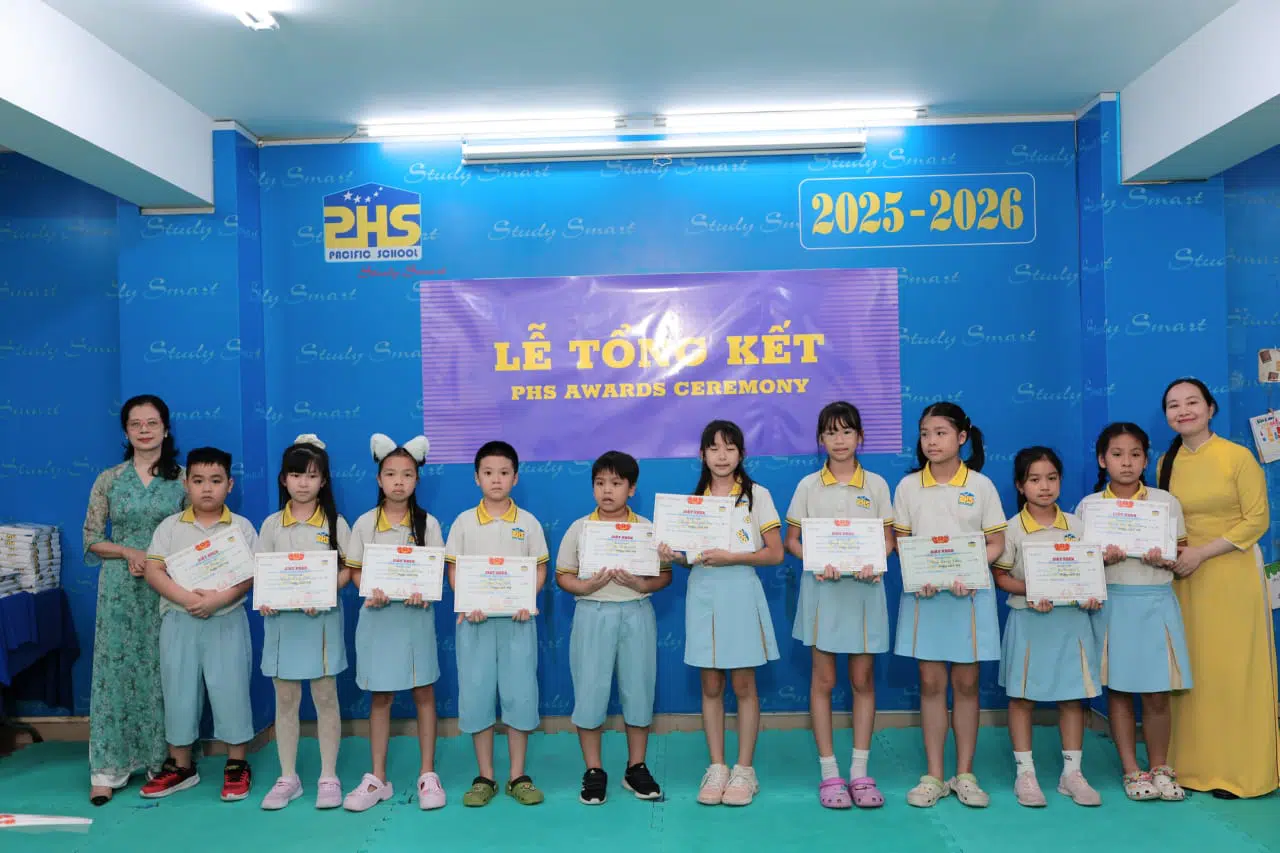 KHI NIỀM VUI NỞ HOA