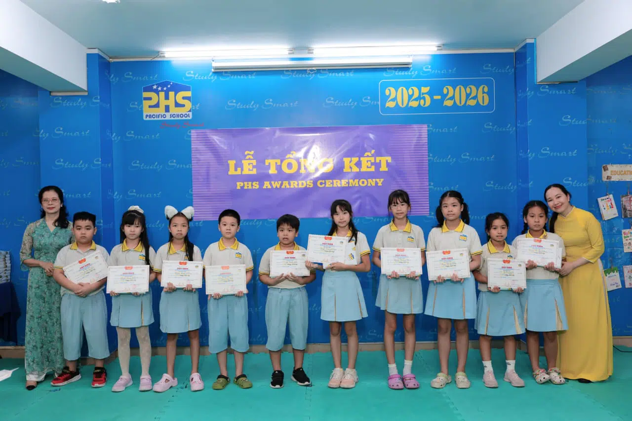 KHI NIỀM VUI NỞ HOA