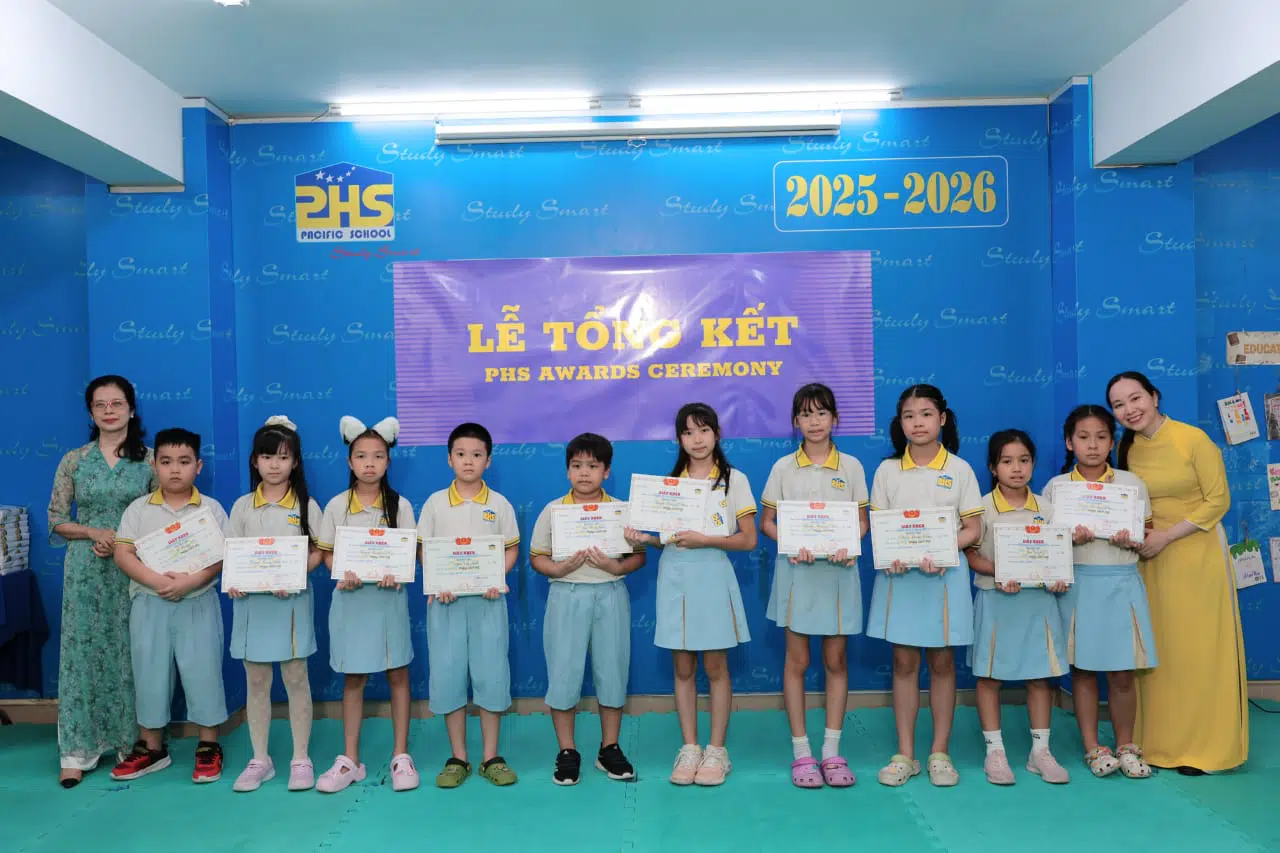 KHI NIỀM VUI NỞ HOA