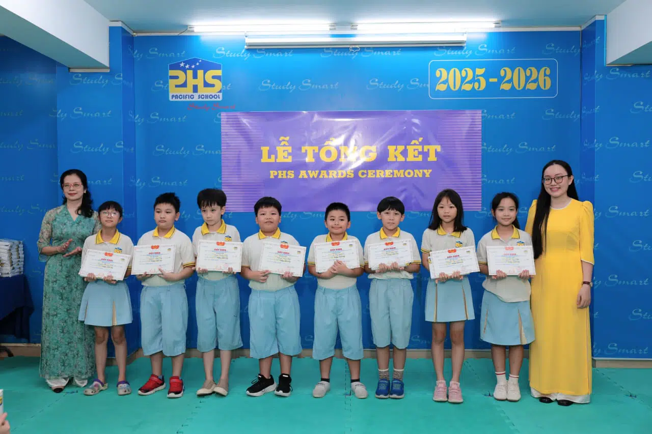 KHI NIỀM VUI NỞ HOA