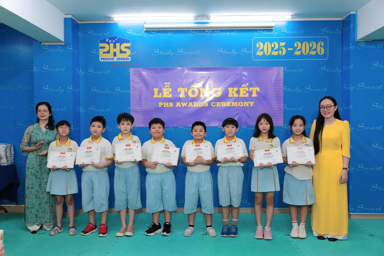 KHI NIỀM VUI NỞ HOA