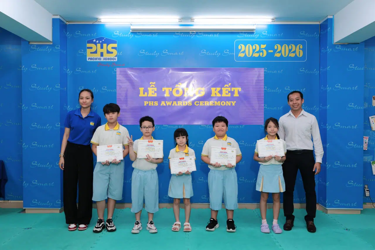 KHI NIỀM VUI NỞ HOA