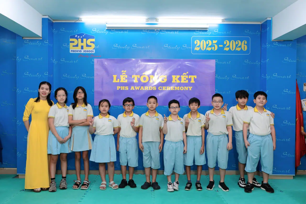 KHI NIỀM VUI NỞ HOA