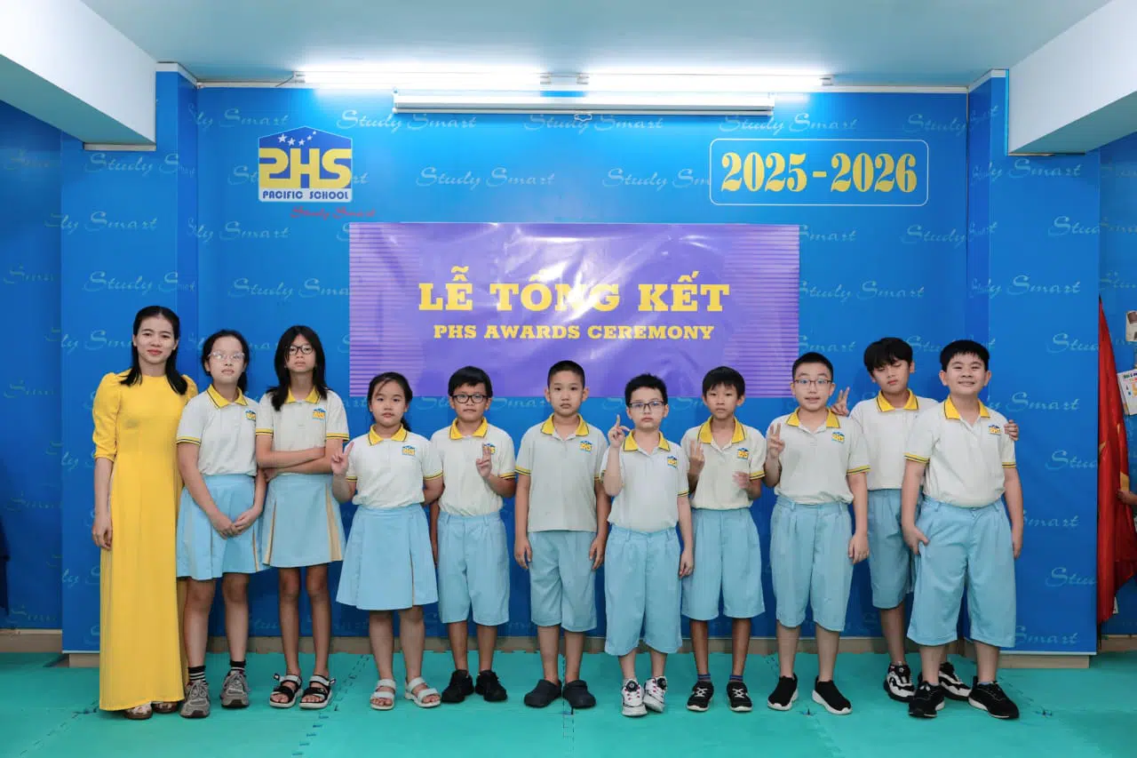 KHI NIỀM VUI NỞ HOA
