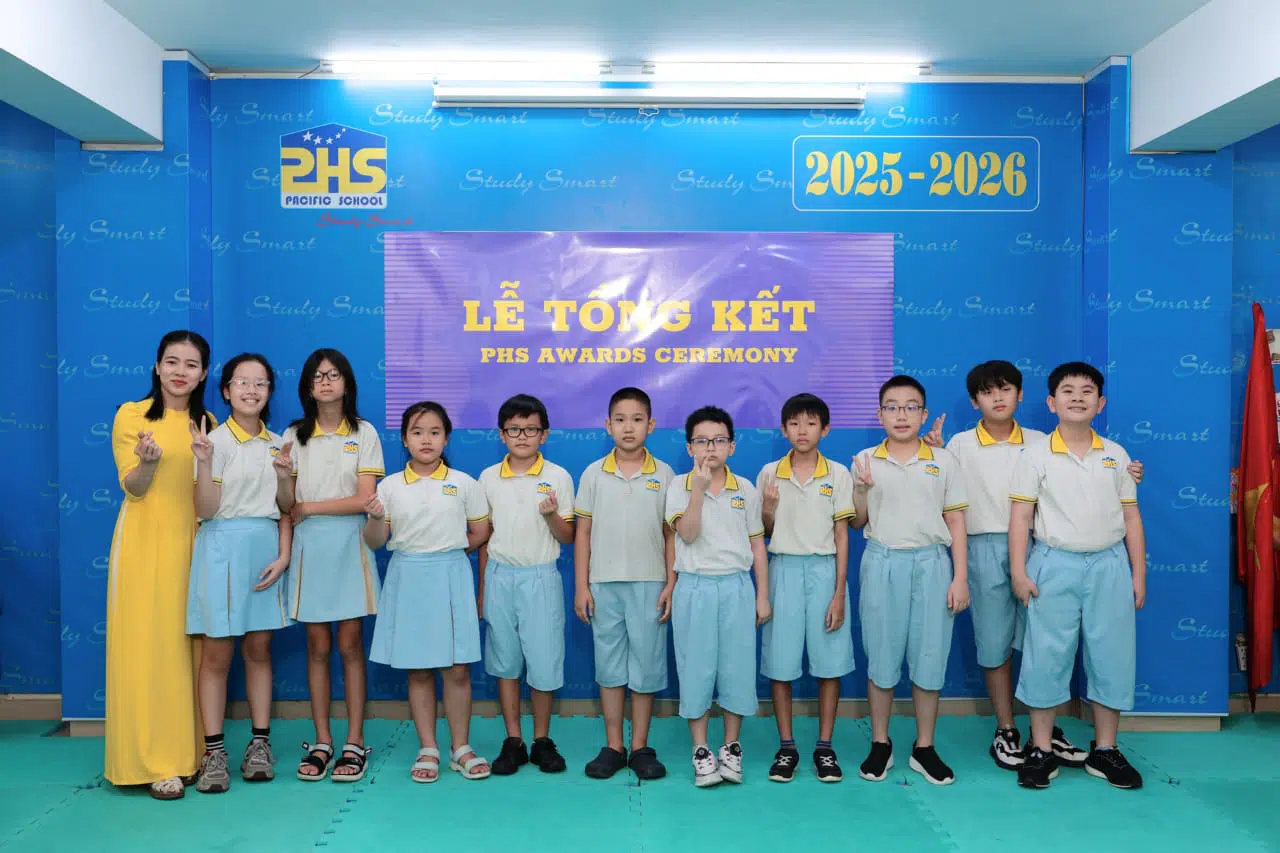 KHI NIỀM VUI NỞ HOA