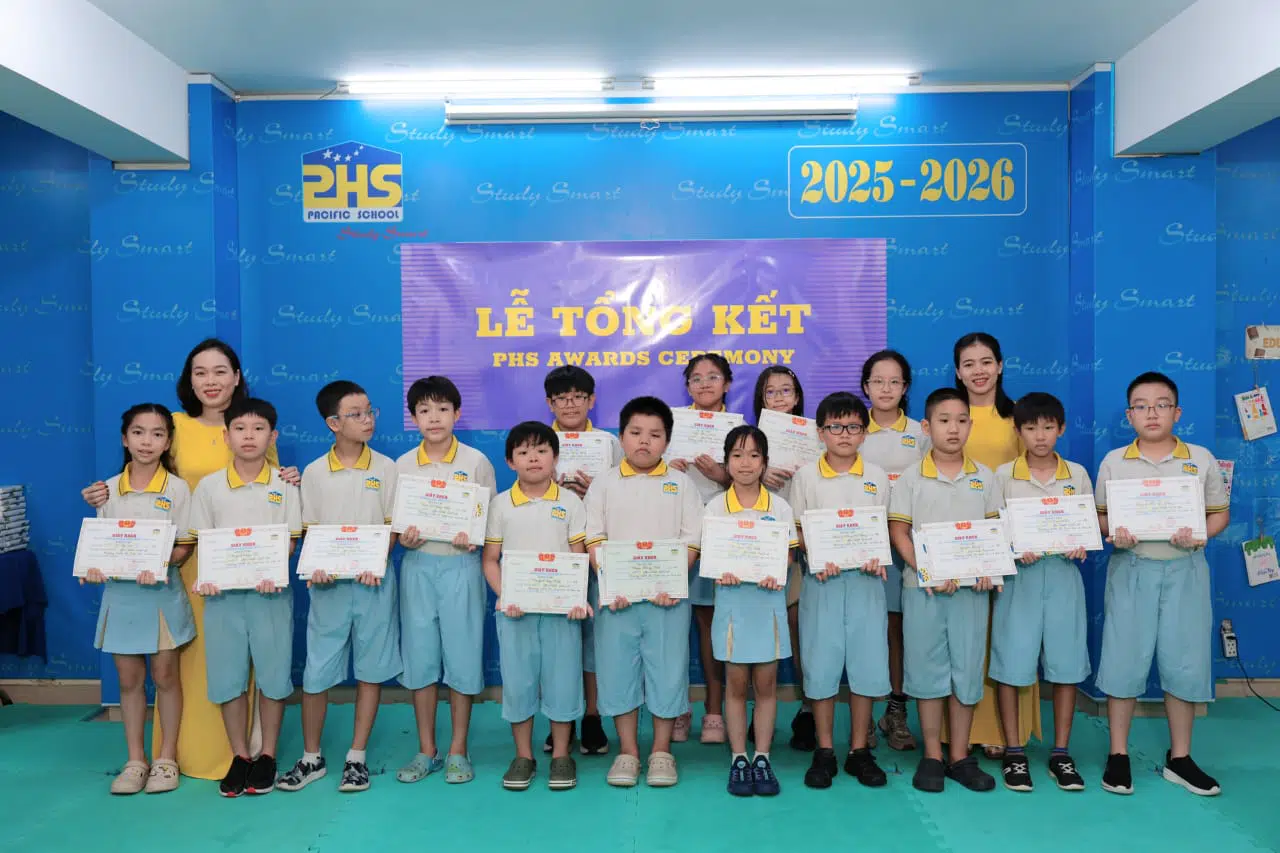 KHI NIỀM VUI NỞ HOA