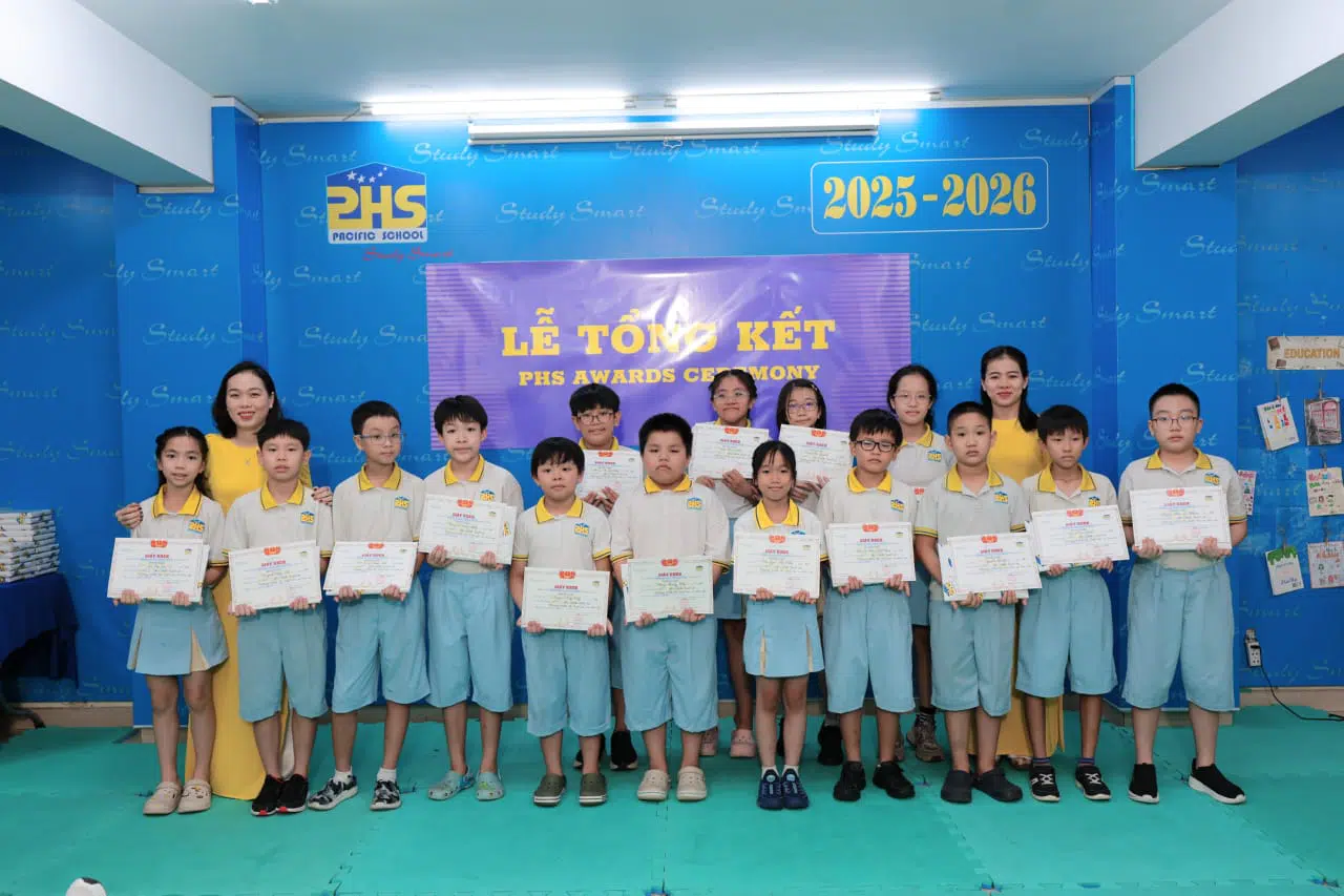 KHI NIỀM VUI NỞ HOA