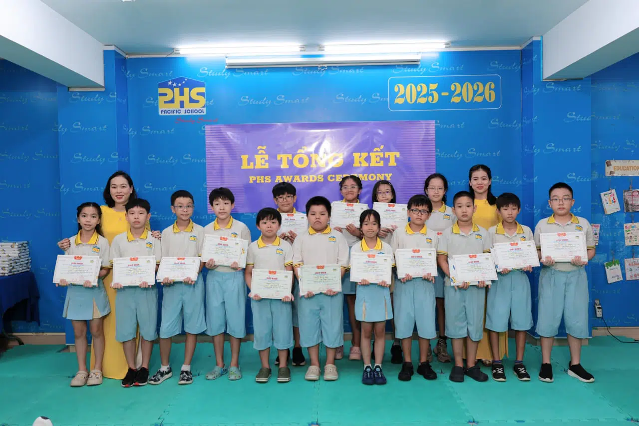 KHI NIỀM VUI NỞ HOA