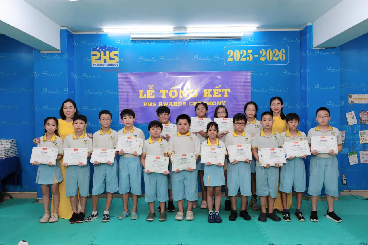 KHI NIỀM VUI NỞ HOA