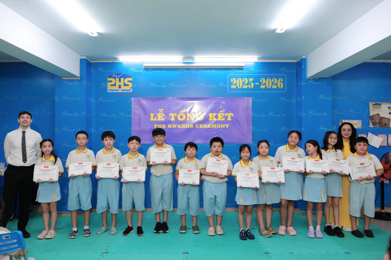KHI NIỀM VUI NỞ HOA