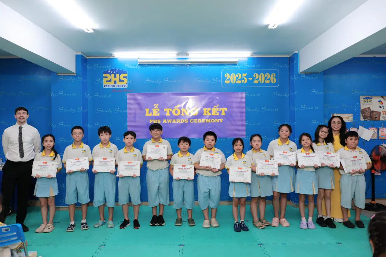 KHI NIỀM VUI NỞ HOA