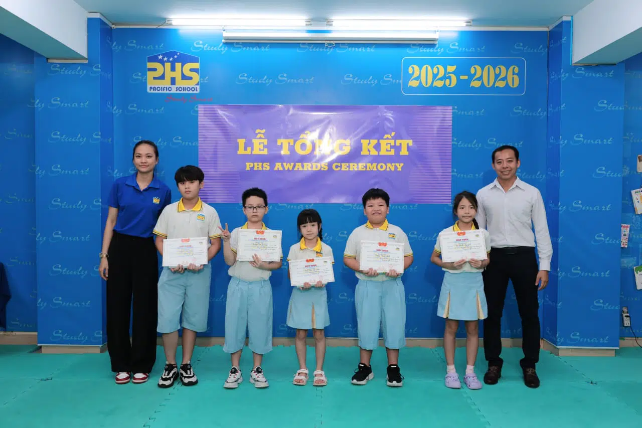 KHI NIỀM VUI NỞ HOA