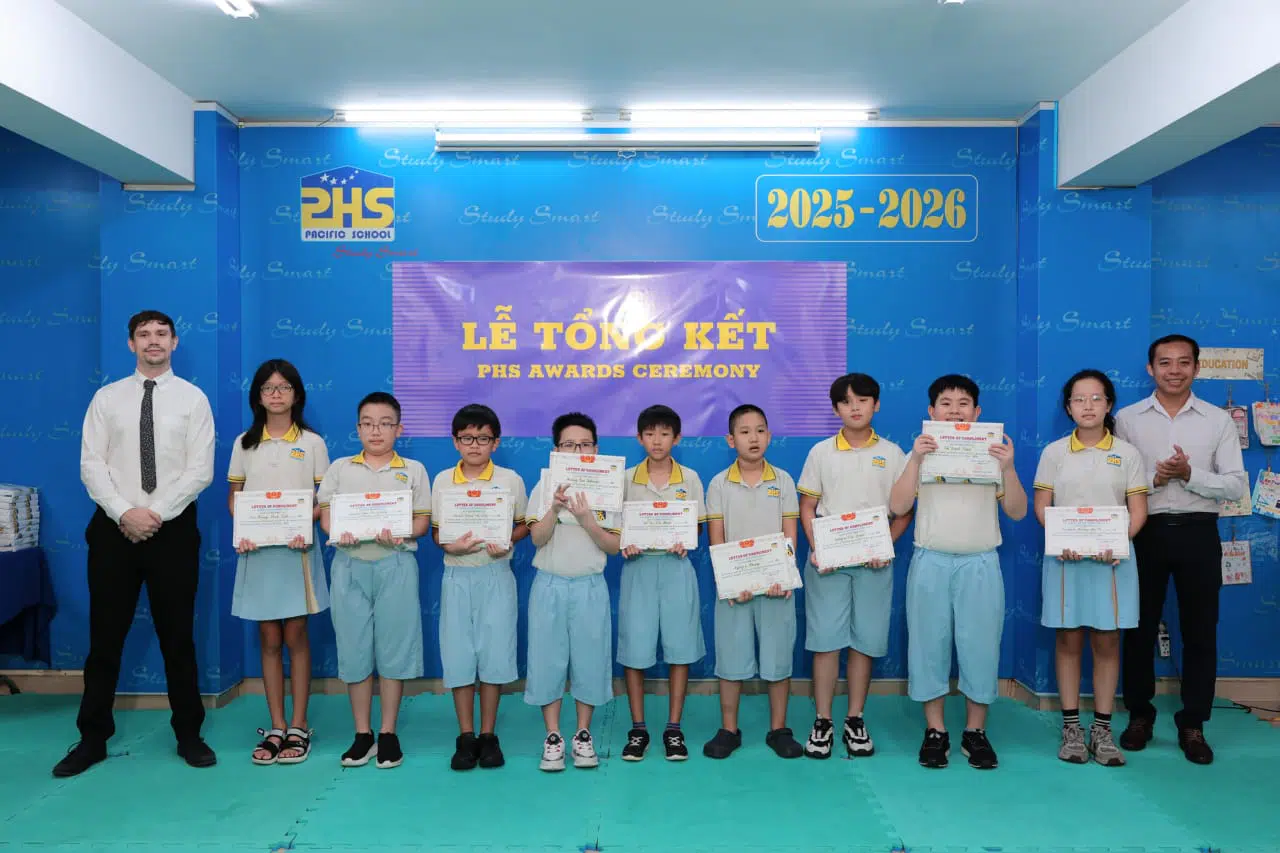 KHI NIỀM VUI NỞ HOA