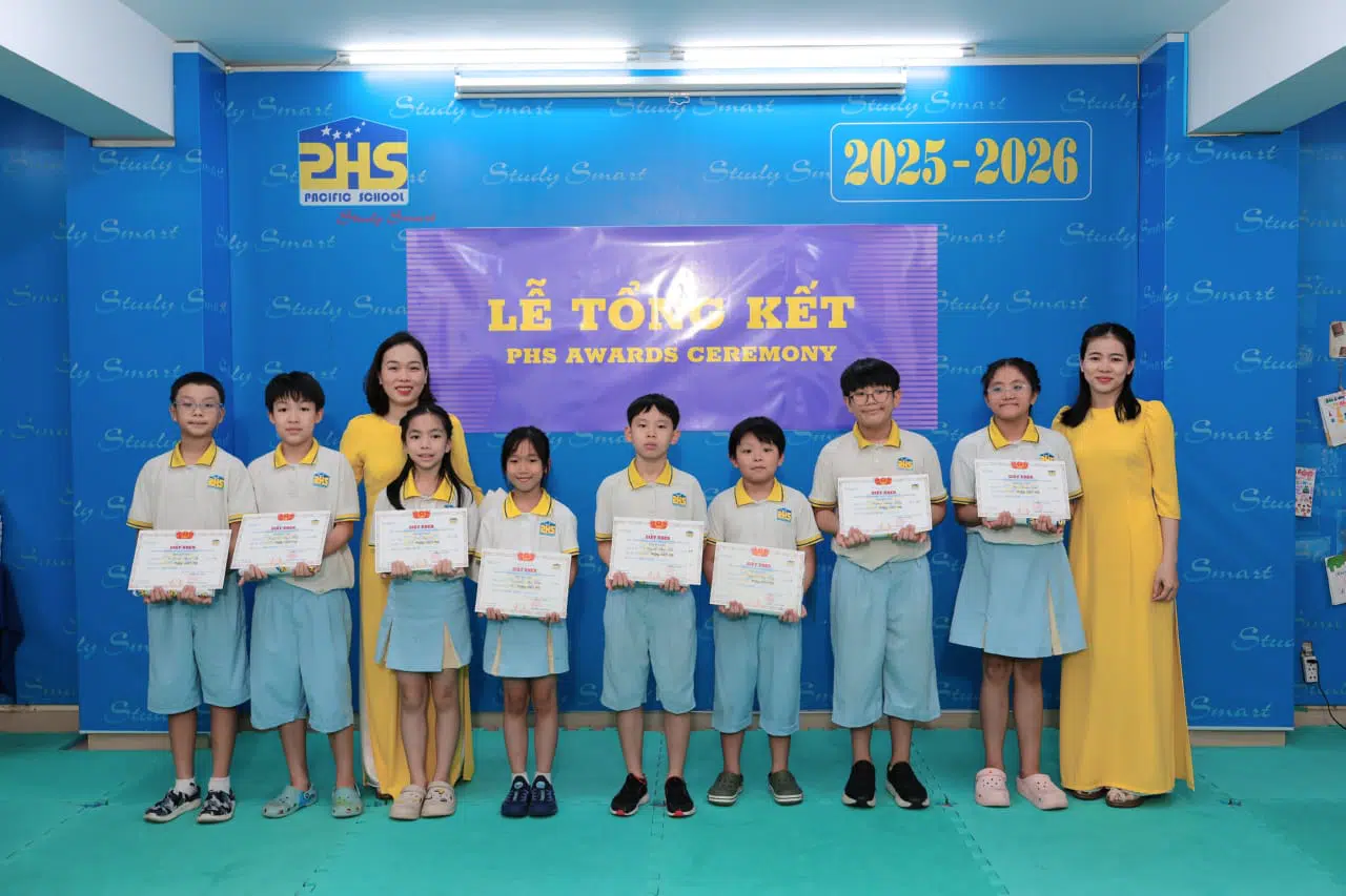 KHI NIỀM VUI NỞ HOA
