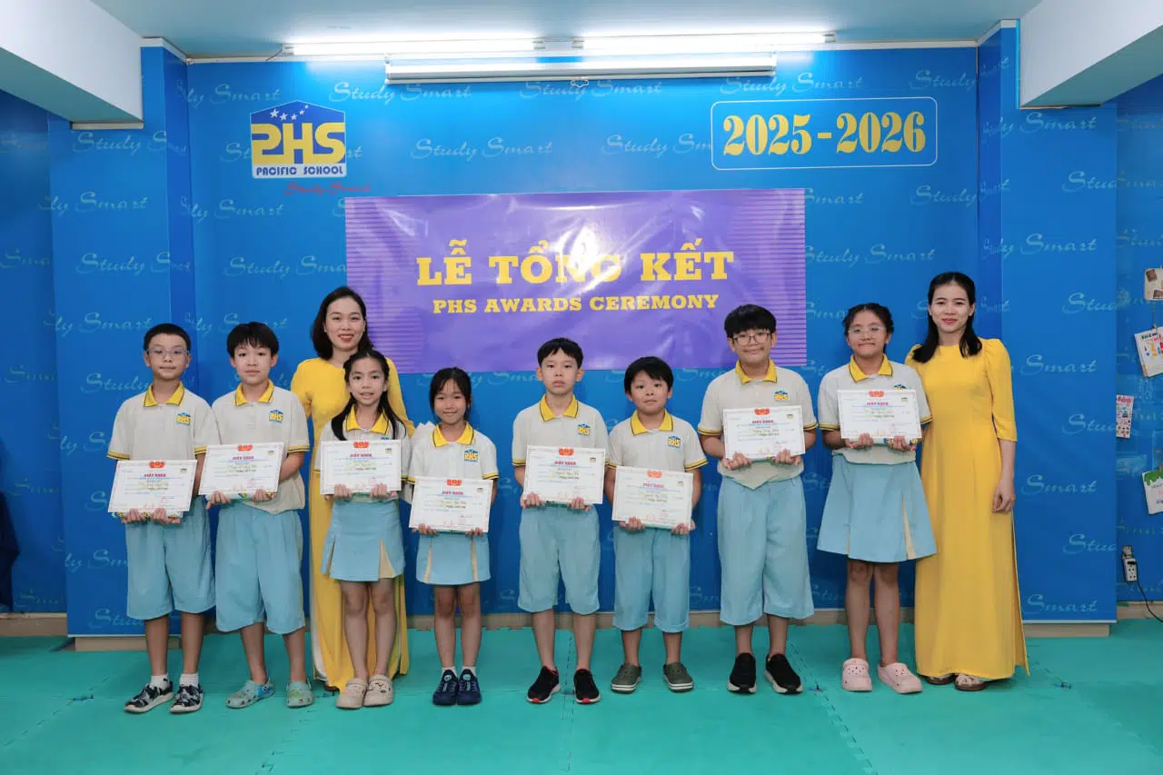 KHI NIỀM VUI NỞ HOA