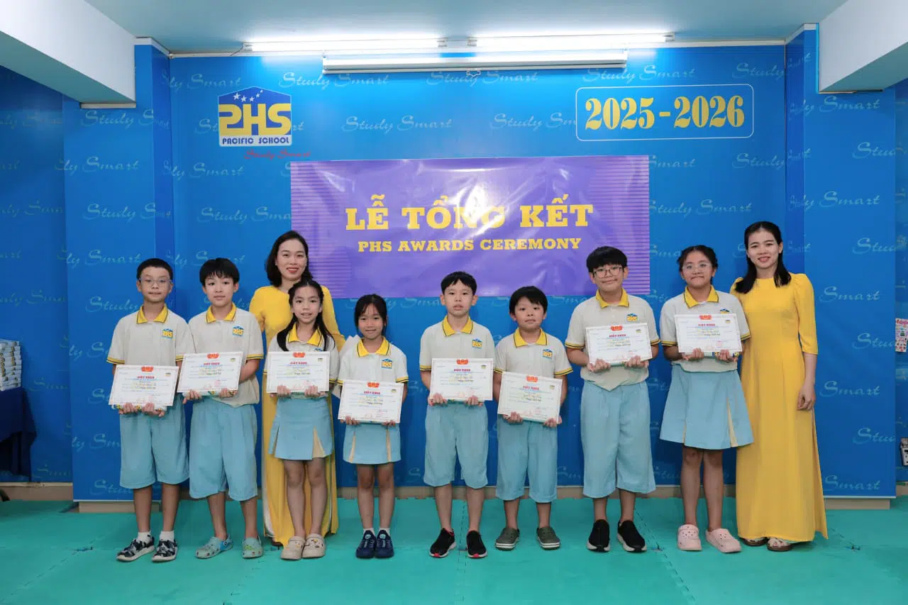 KHI NIỀM VUI NỞ HOA
