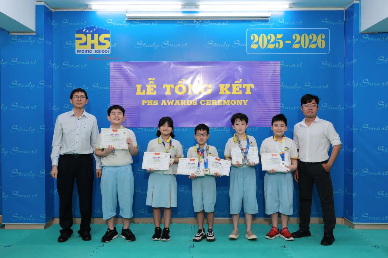 KHI NIỀM VUI NỞ HOA