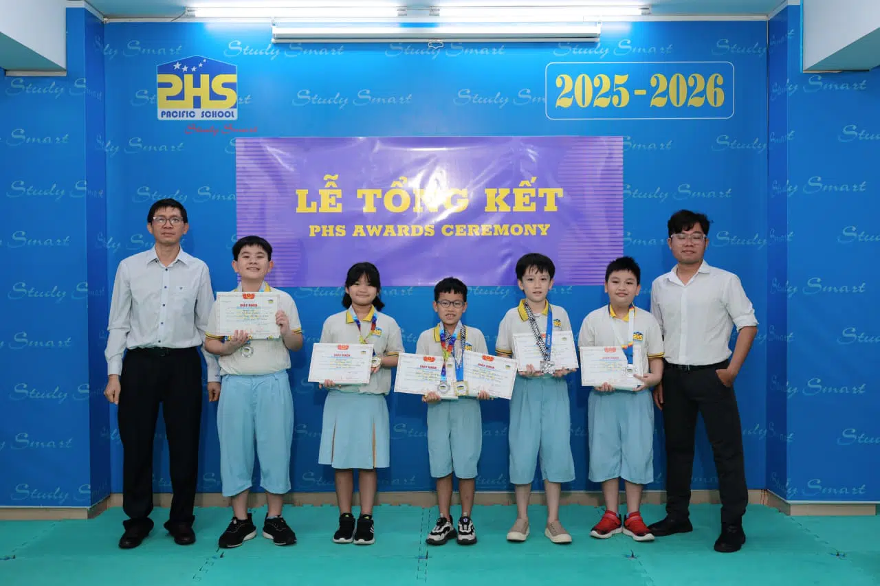KHI NIỀM VUI NỞ HOA