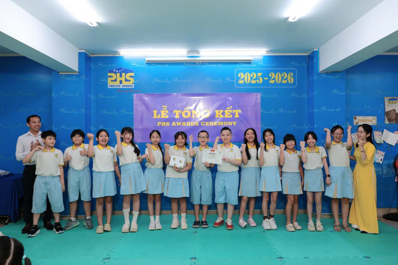 KHI NIỀM VUI NỞ HOA