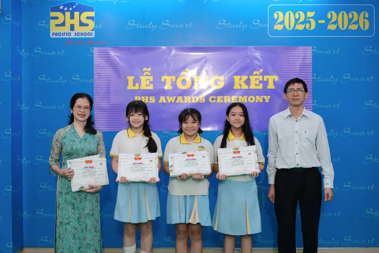 KHI NIỀM VUI NỞ HOA