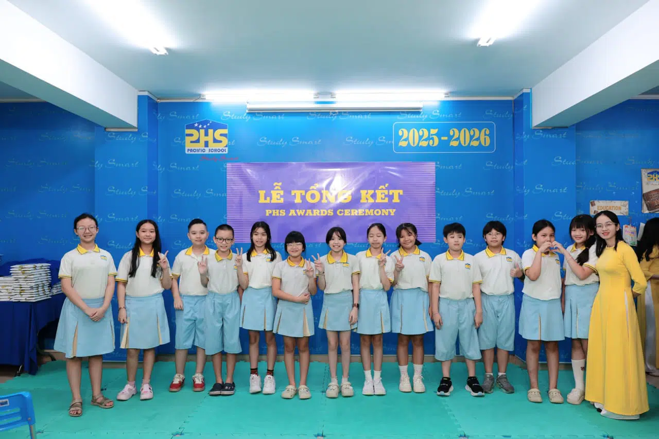 KHI NIỀM VUI NỞ HOA