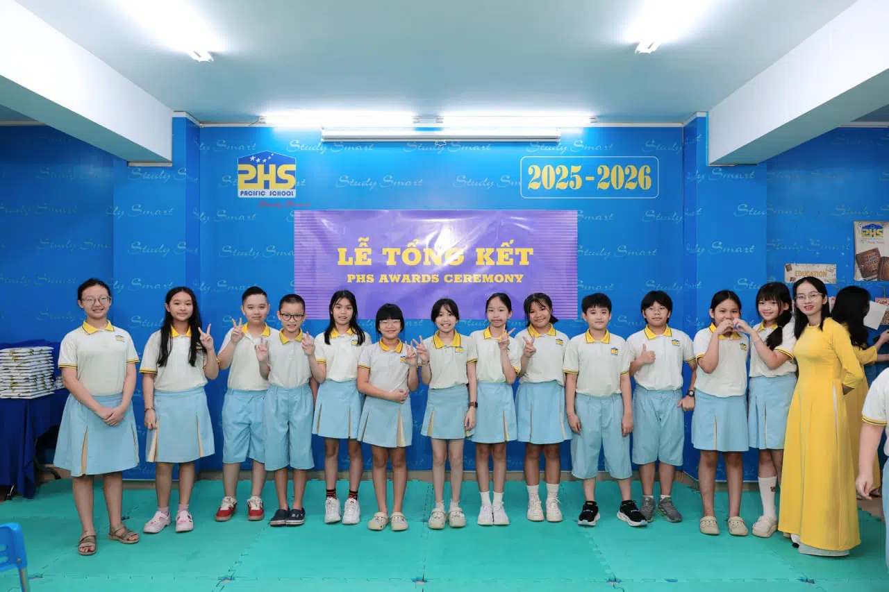 KHI NIỀM VUI NỞ HOA