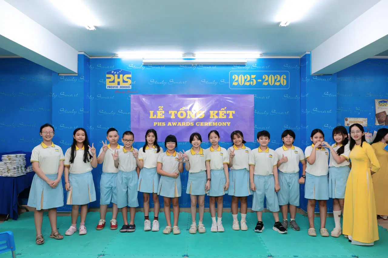 KHI NIỀM VUI NỞ HOA