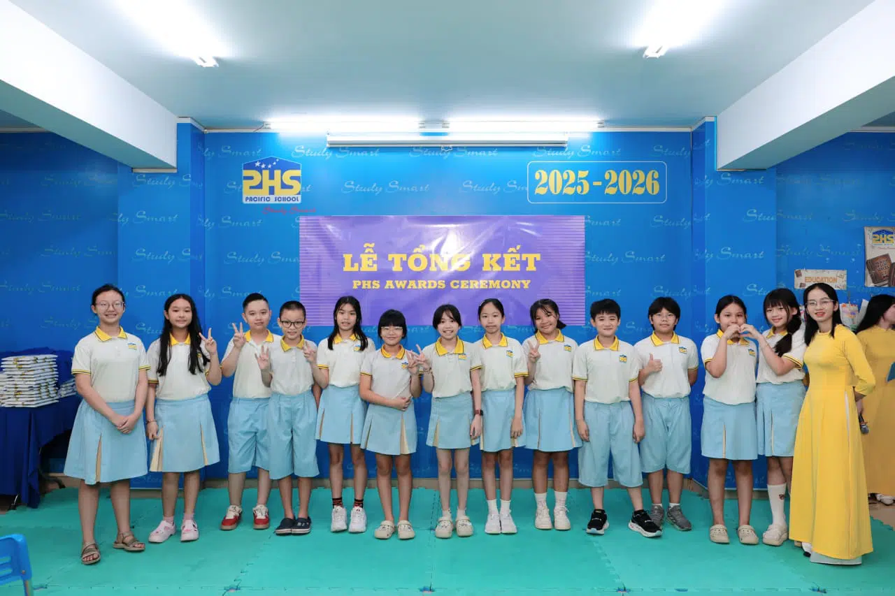 KHI NIỀM VUI NỞ HOA