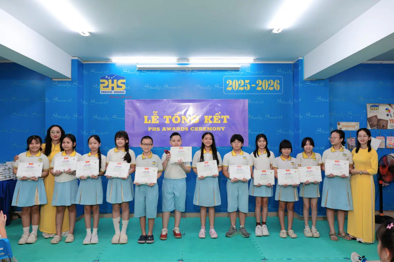 KHI NIỀM VUI NỞ HOA