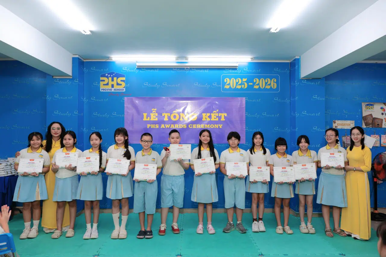 KHI NIỀM VUI NỞ HOA