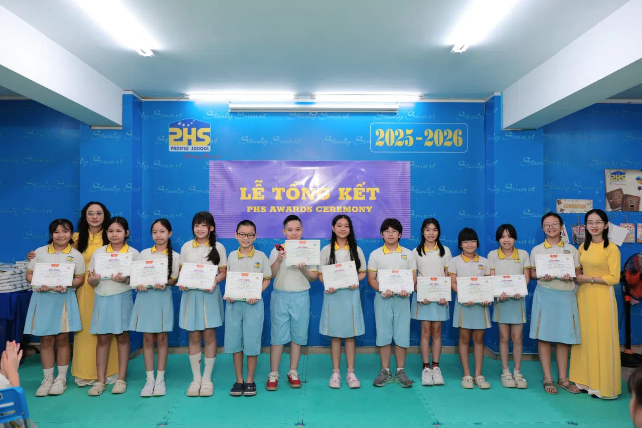 KHI NIỀM VUI NỞ HOA