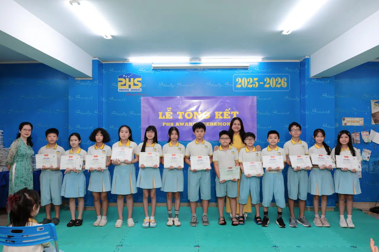 KHI NIỀM VUI NỞ HOA