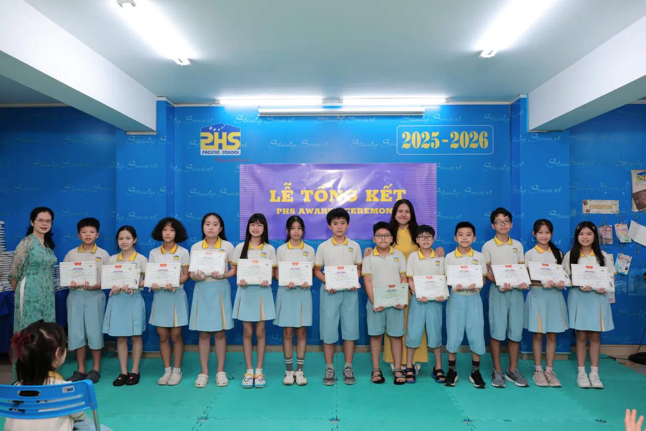 KHI NIỀM VUI NỞ HOA