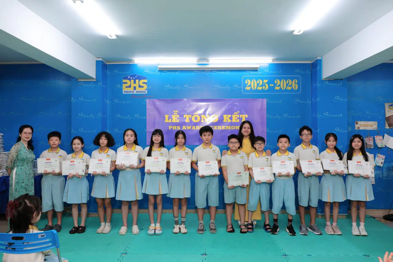 KHI NIỀM VUI NỞ HOA