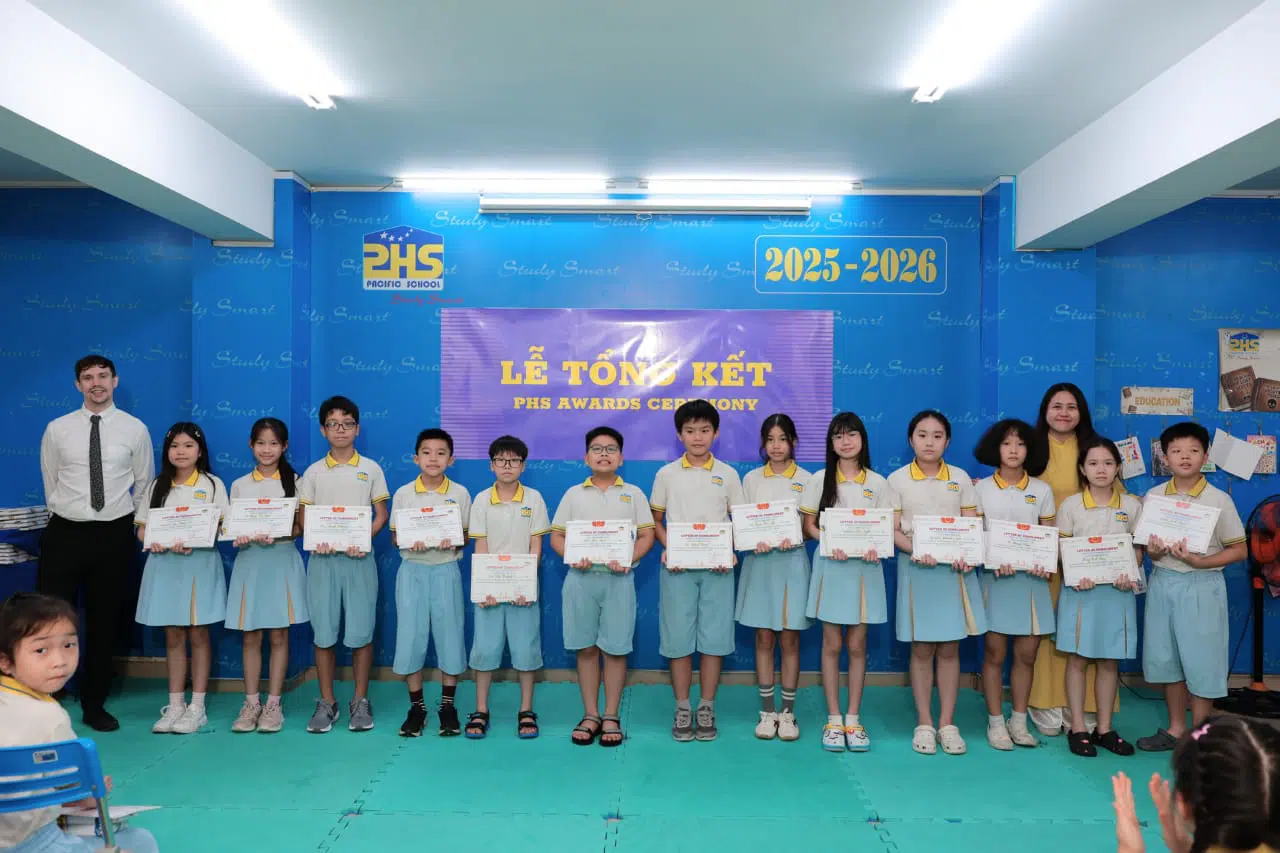 KHI NIỀM VUI NỞ HOA