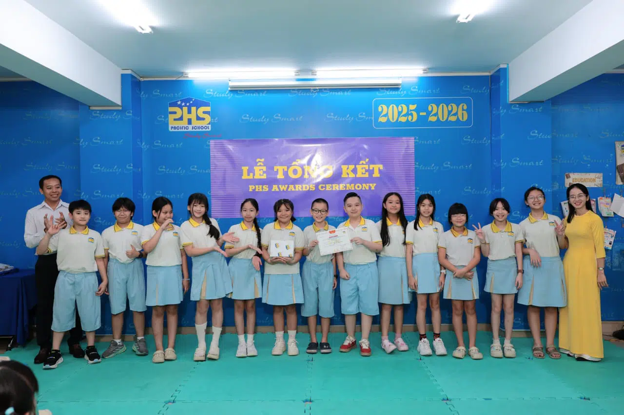 KHI NIỀM VUI NỞ HOA