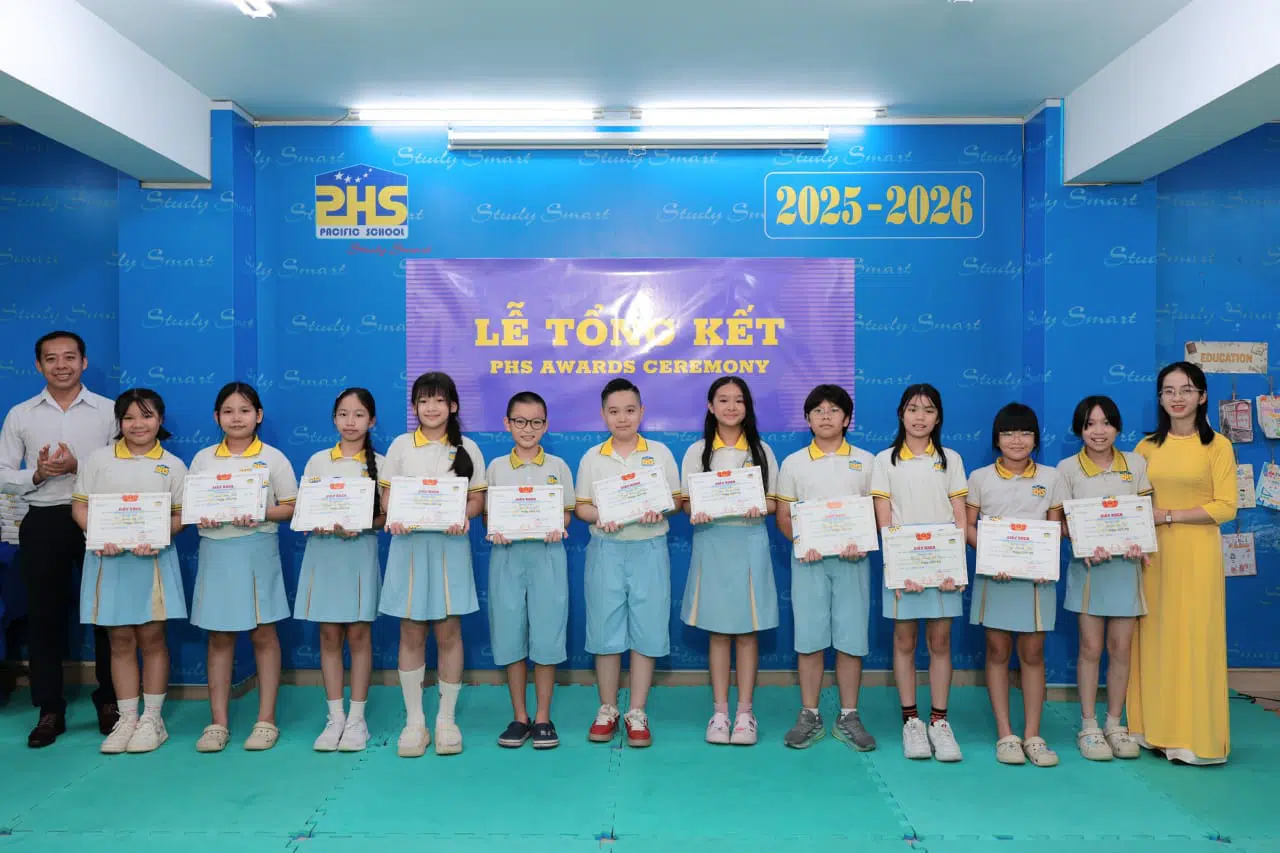 KHI NIỀM VUI NỞ HOA