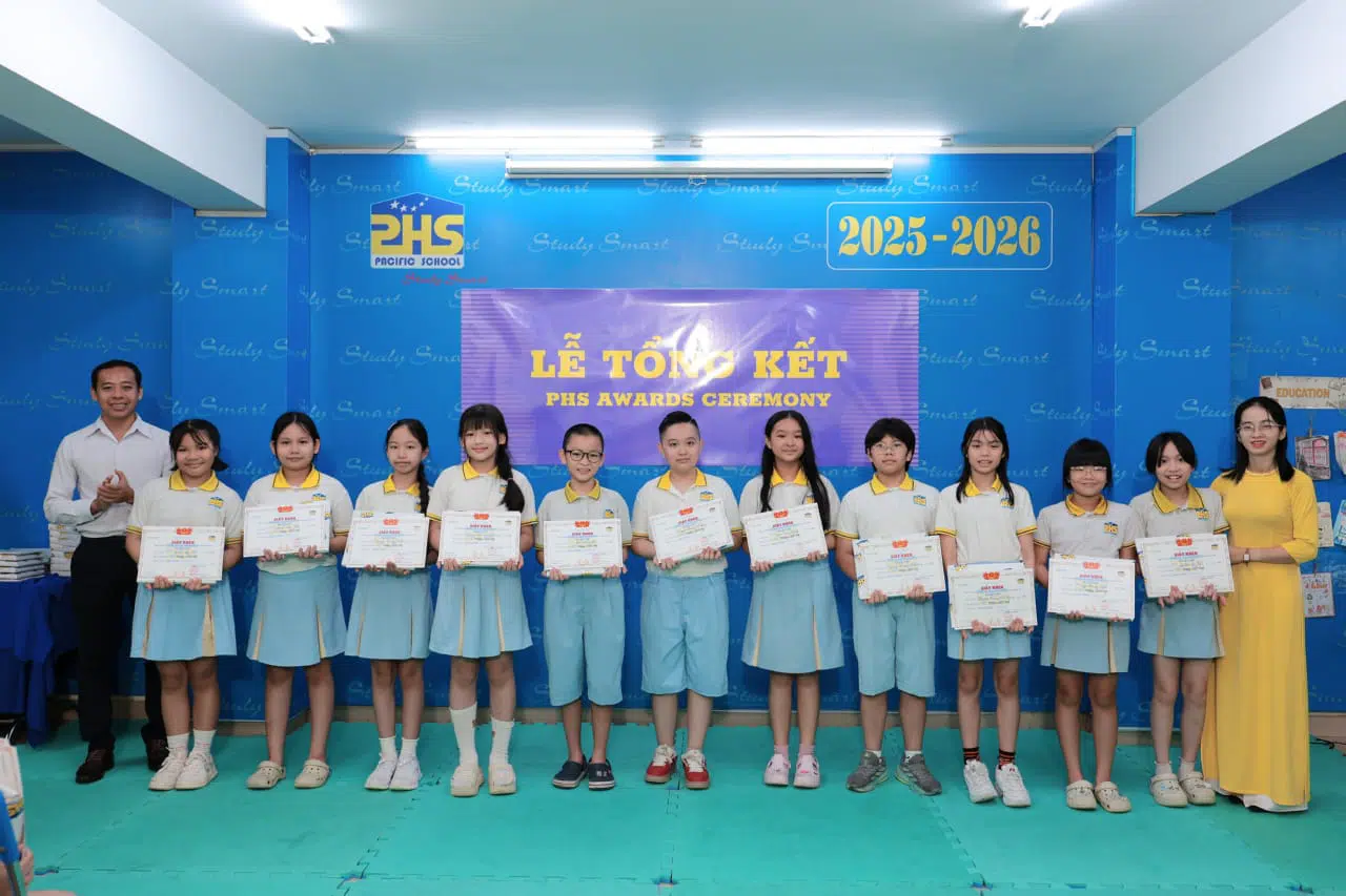 KHI NIỀM VUI NỞ HOA