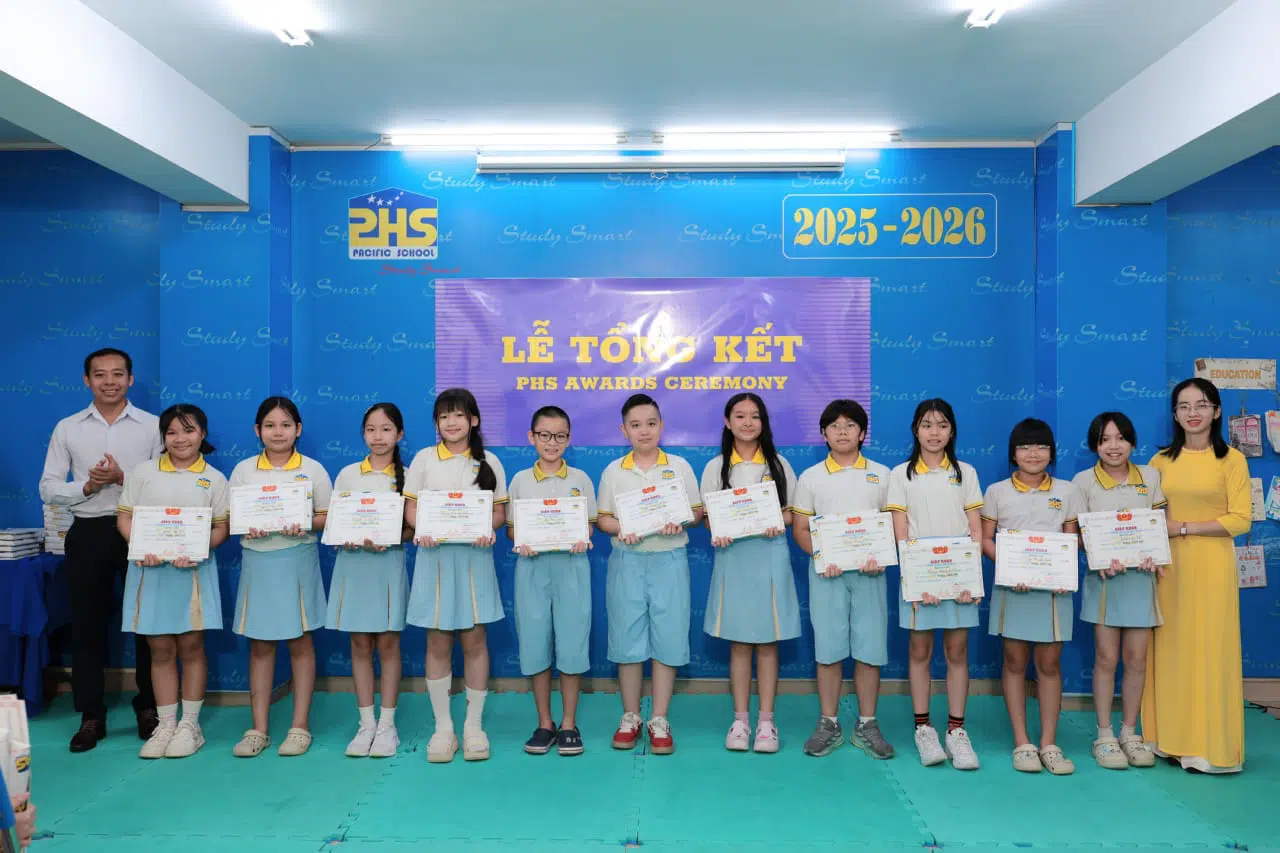 KHI NIỀM VUI NỞ HOA