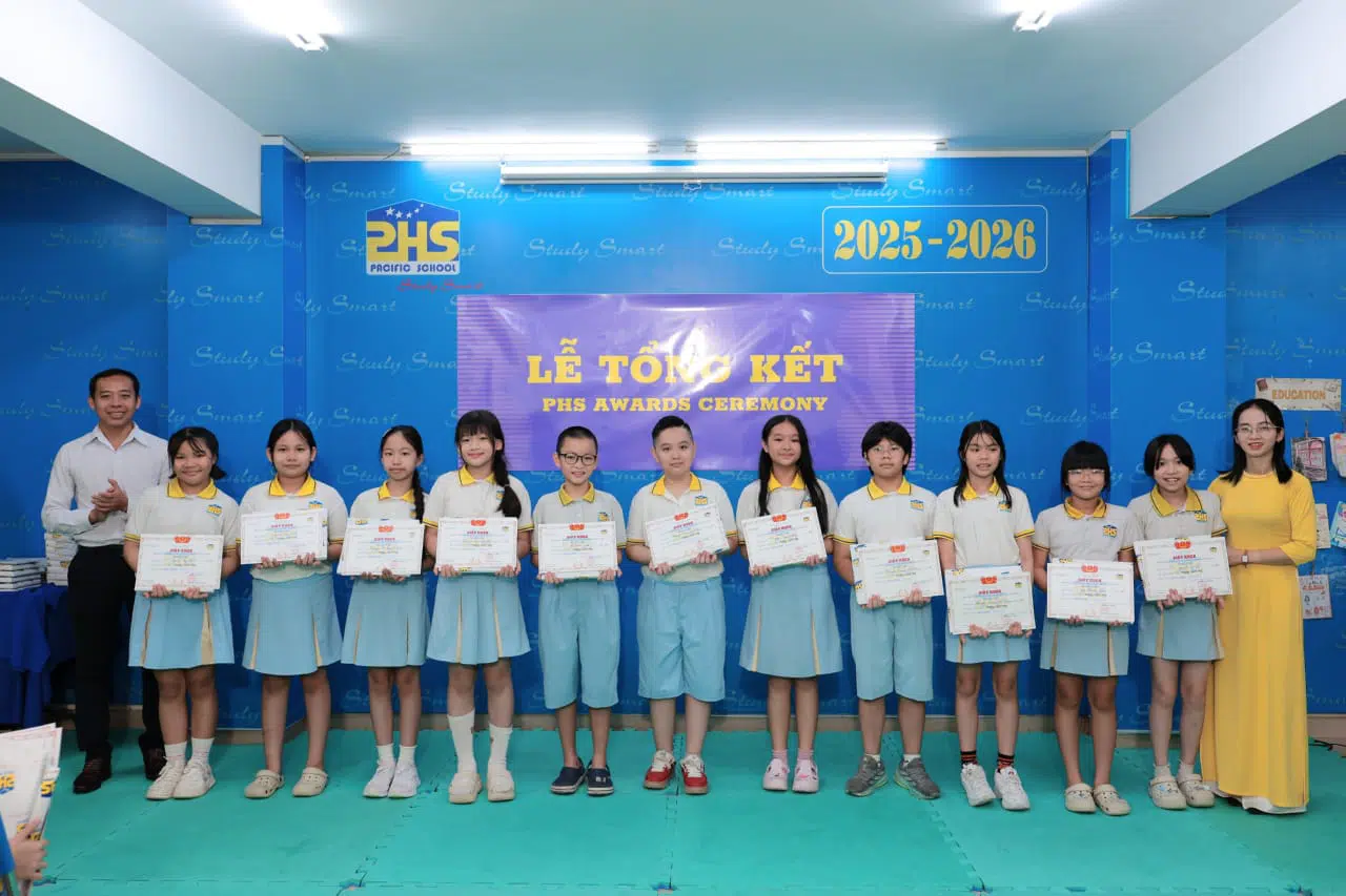 KHI NIỀM VUI NỞ HOA