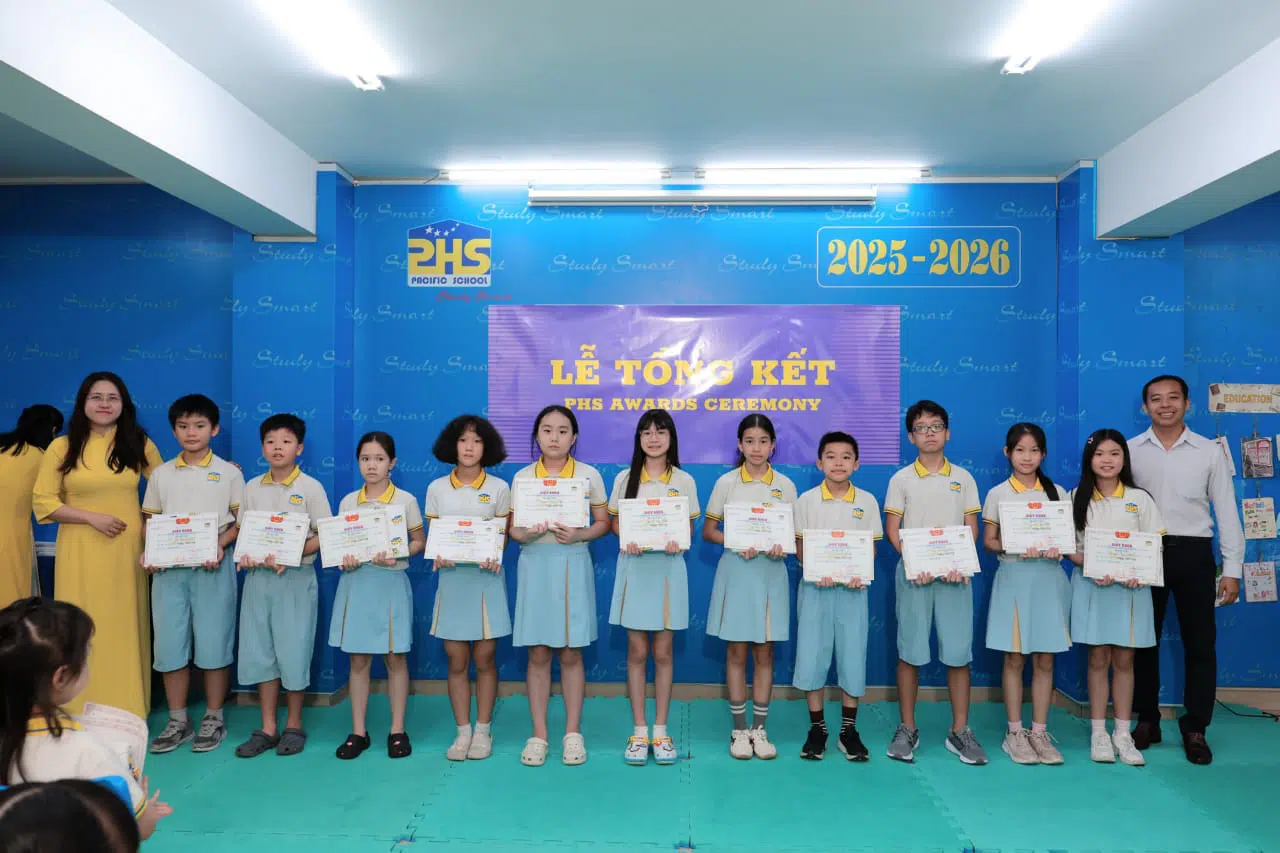 KHI NIỀM VUI NỞ HOA