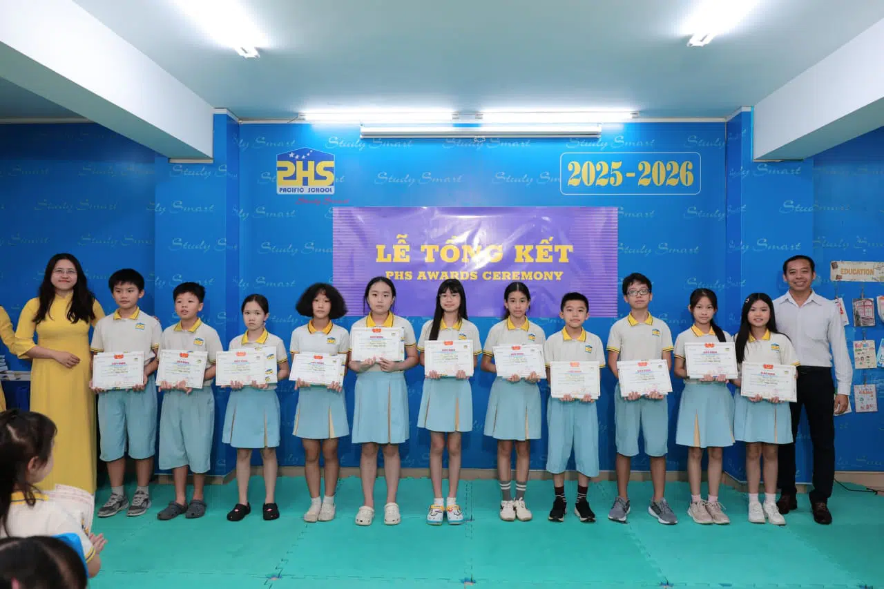 KHI NIỀM VUI NỞ HOA