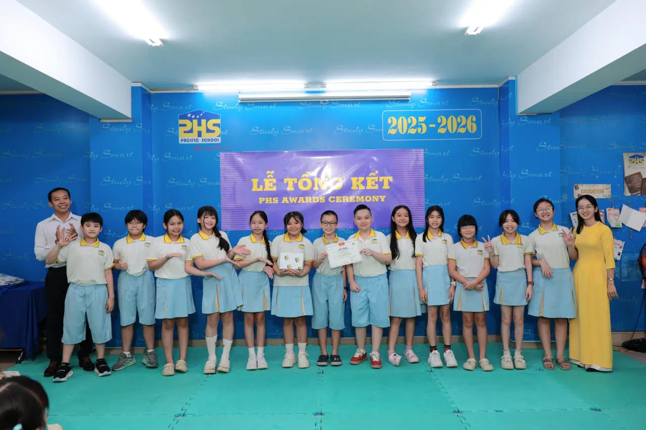 KHI NIỀM VUI NỞ HOA