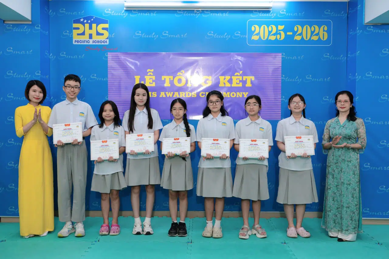 KHI NIỀM VUI NỞ HOA