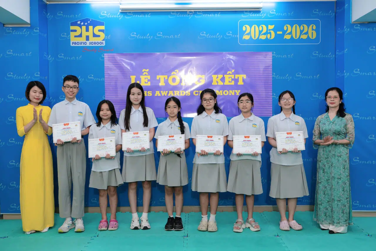 KHI NIỀM VUI NỞ HOA