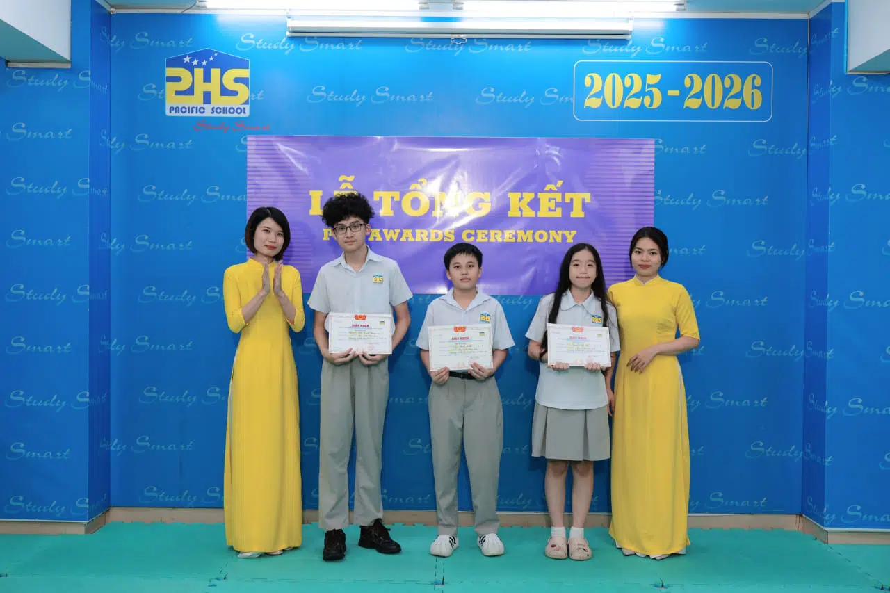 KHI NIỀM VUI NỞ HOA